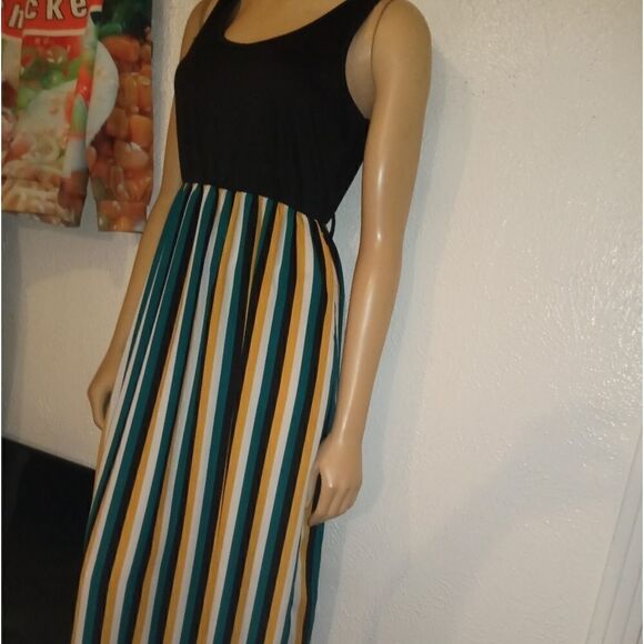 B FAMOUS sleeveless striped full length dress - Picture 5 of 9
